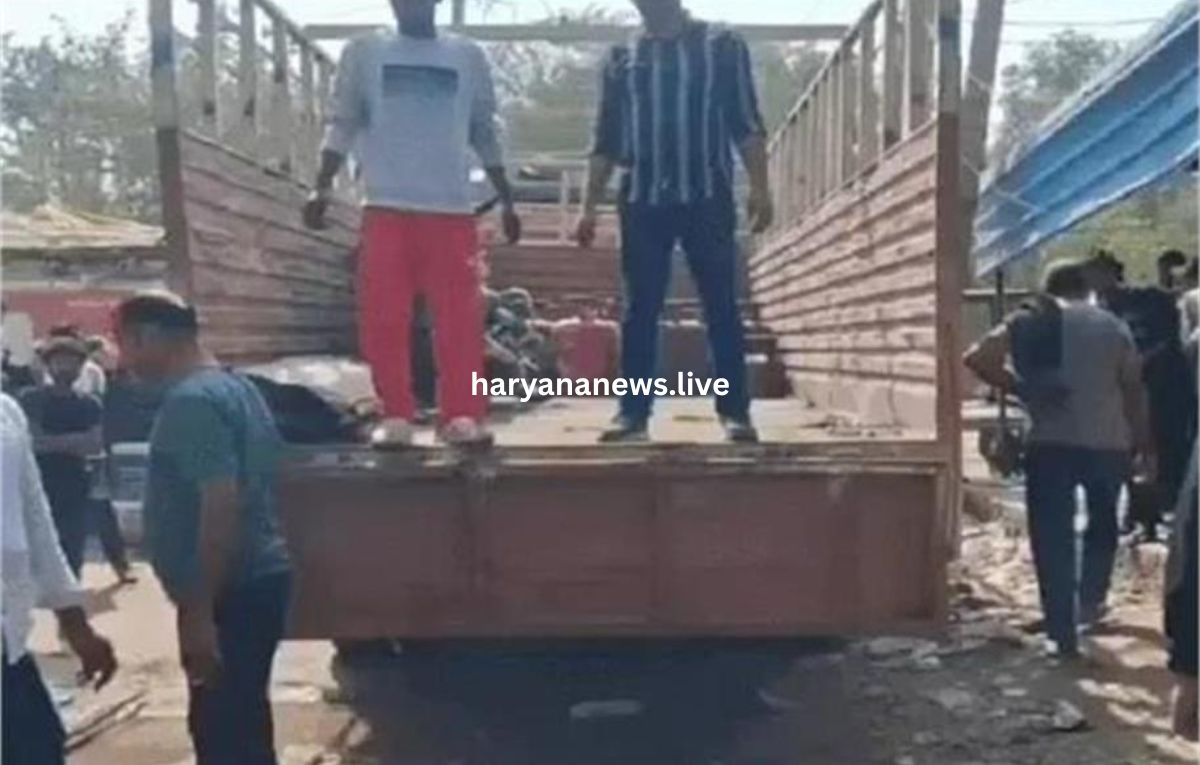 Home 5 सिलेंडर लीक तै धमाका! के घरां की लापरवाही पड़ री भारी?