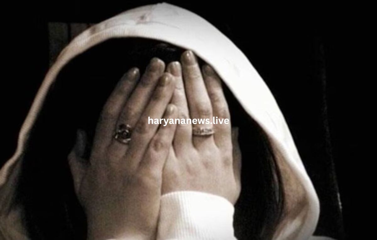 Home 23 गोरखपुर रेल में छोरी संग दरिंदगी! टीटी पे 10 हजार का इनाम, पुलिस लगी पकड़ में